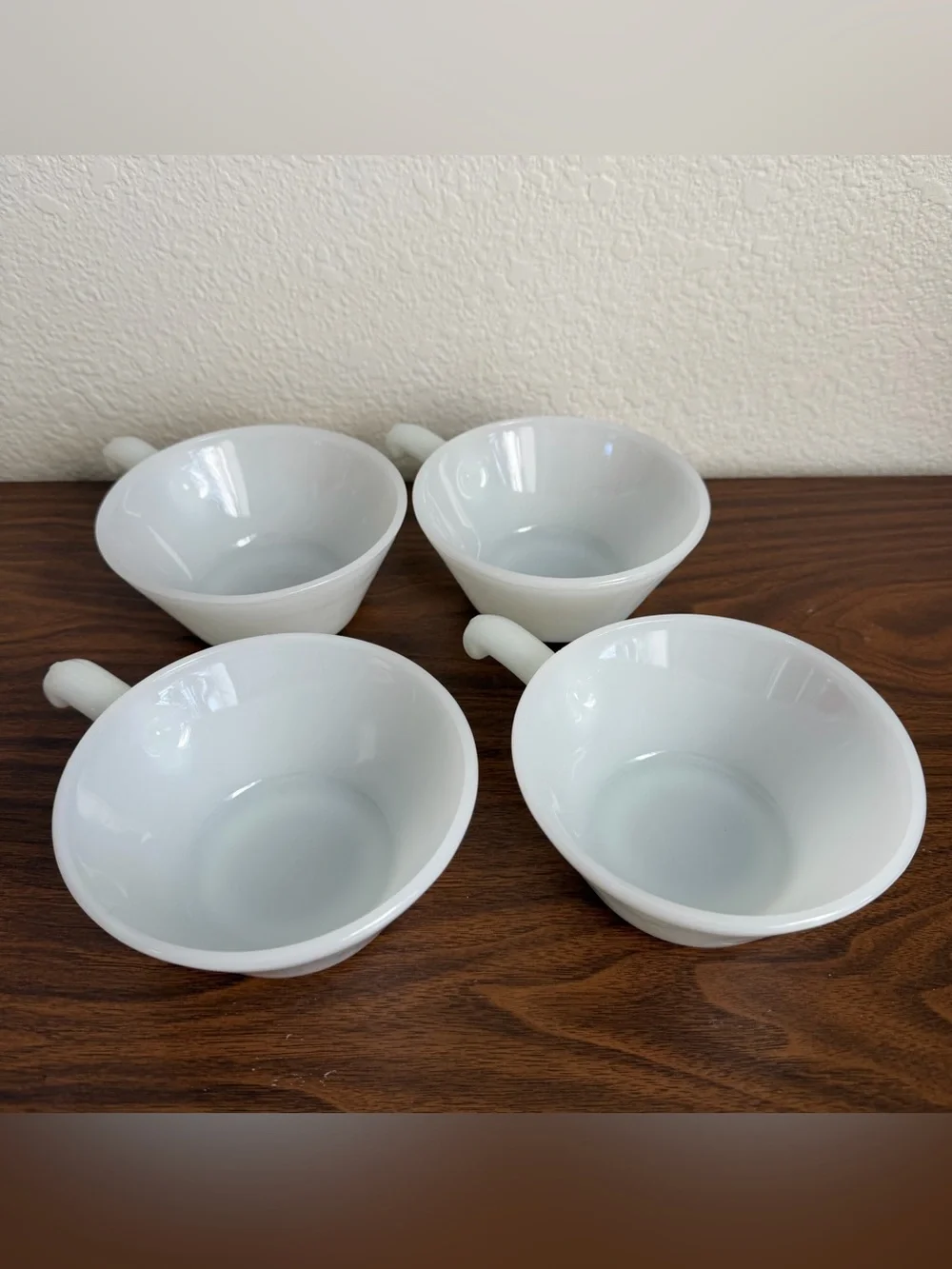 Set Of 4 Anchor Hocking Fire King White Milk Glass Soup Bowl 5
